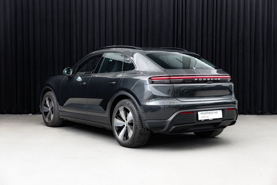 Porsche Macan 5d