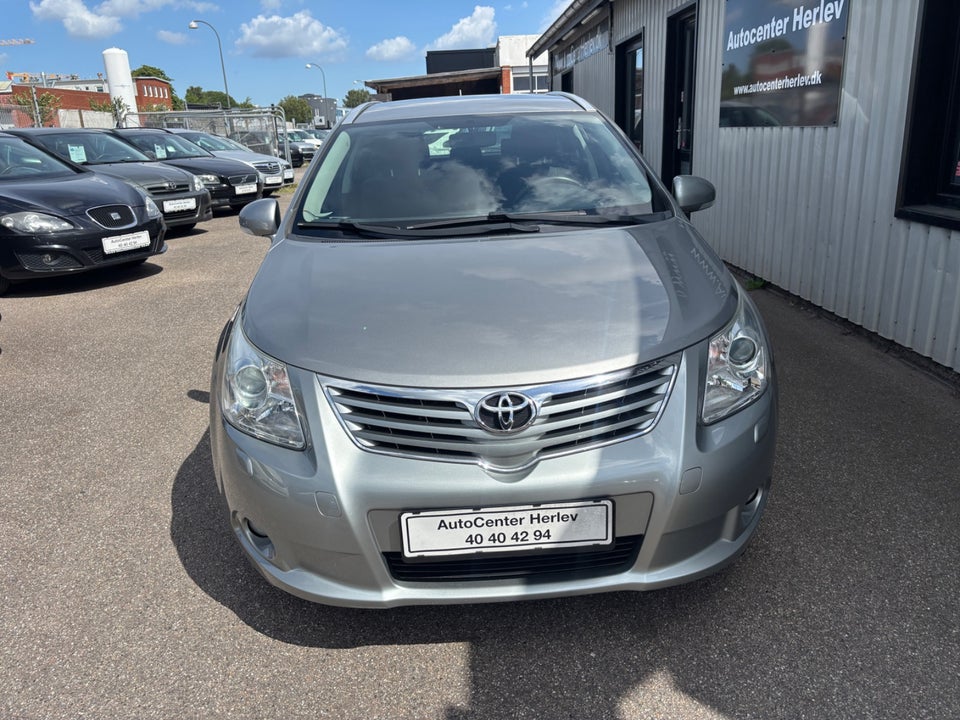 Toyota Avensis 2,0 D-4D TX stc. 5d