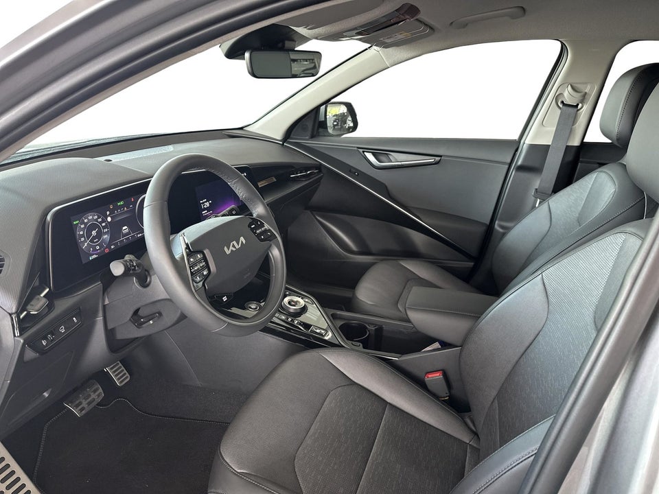 Kia Niro 64 EV Upgrade 5d