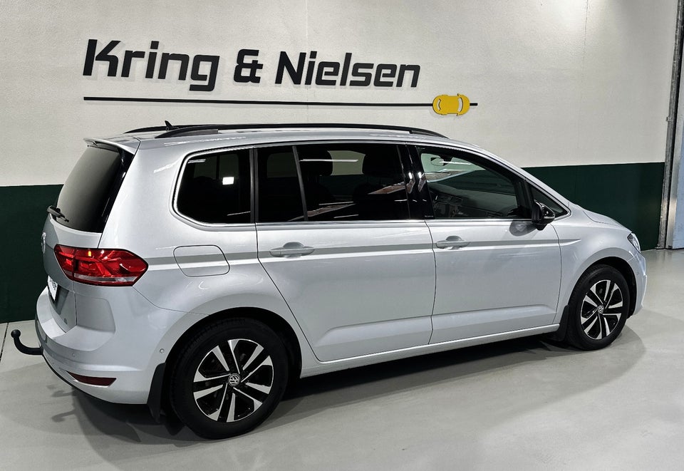 VW Touran 1,6 TDi 115 IQ.Drive DSG 7prs 5d