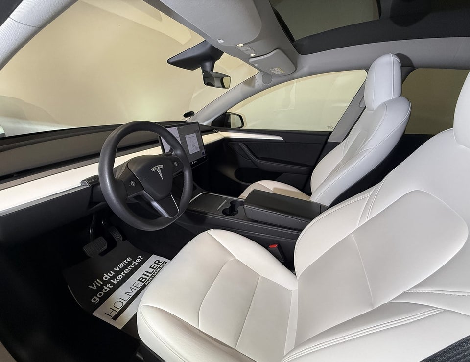 Tesla Model Y Long Range AWD 5d
