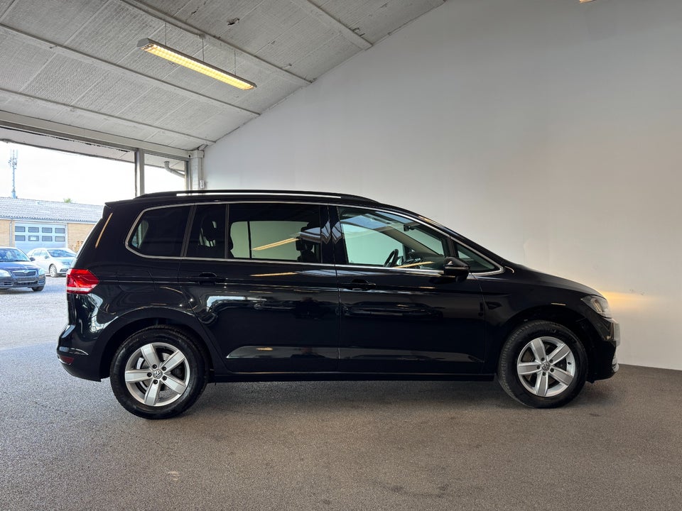 VW Touran 1,6 TDi 115 Comfortline DSG 7prs 5d