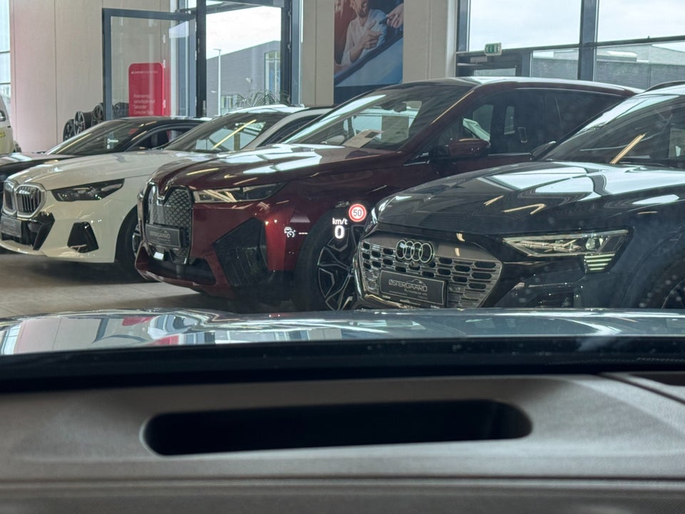 Ford Explorer 84 Premium Extended Range AWD 5d