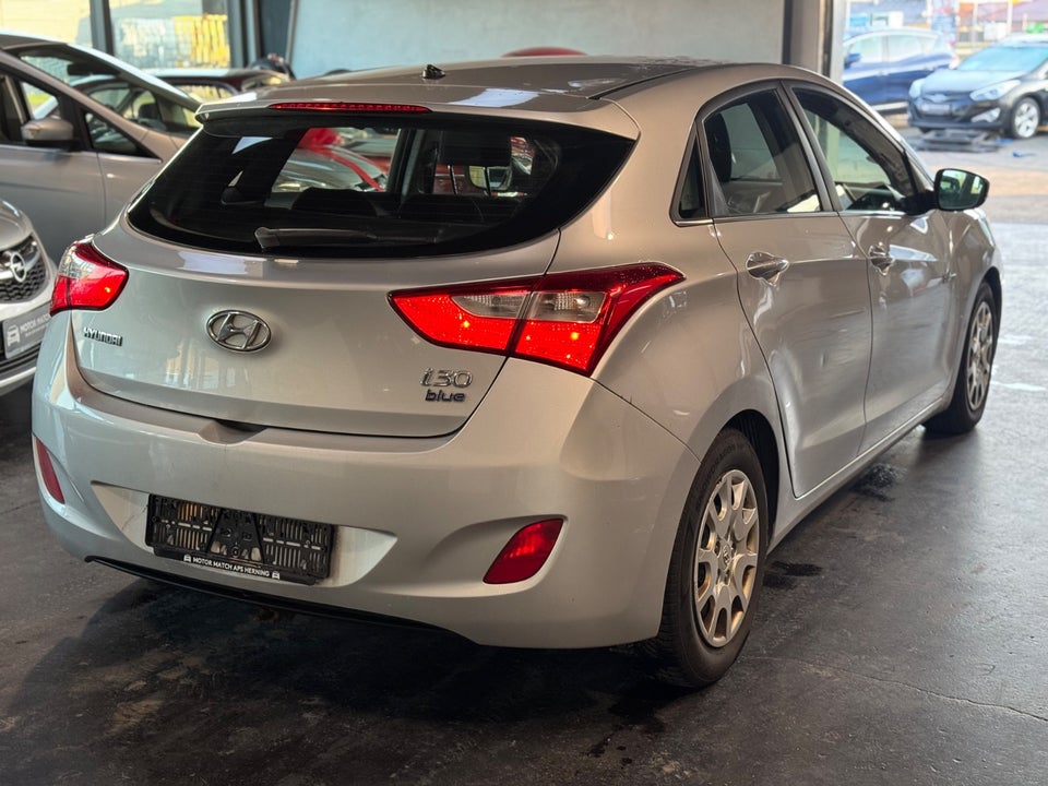 Hyundai i30 1,6 CRDi 110 Style Eco 5d
