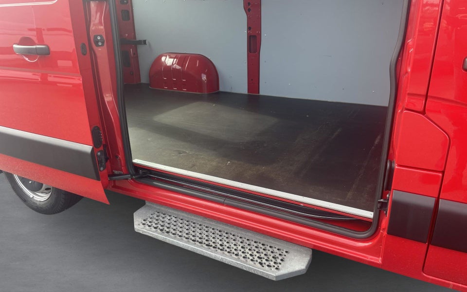 Renault Master IV T33 2,3 dCi 150 L2H2 Kassevogn