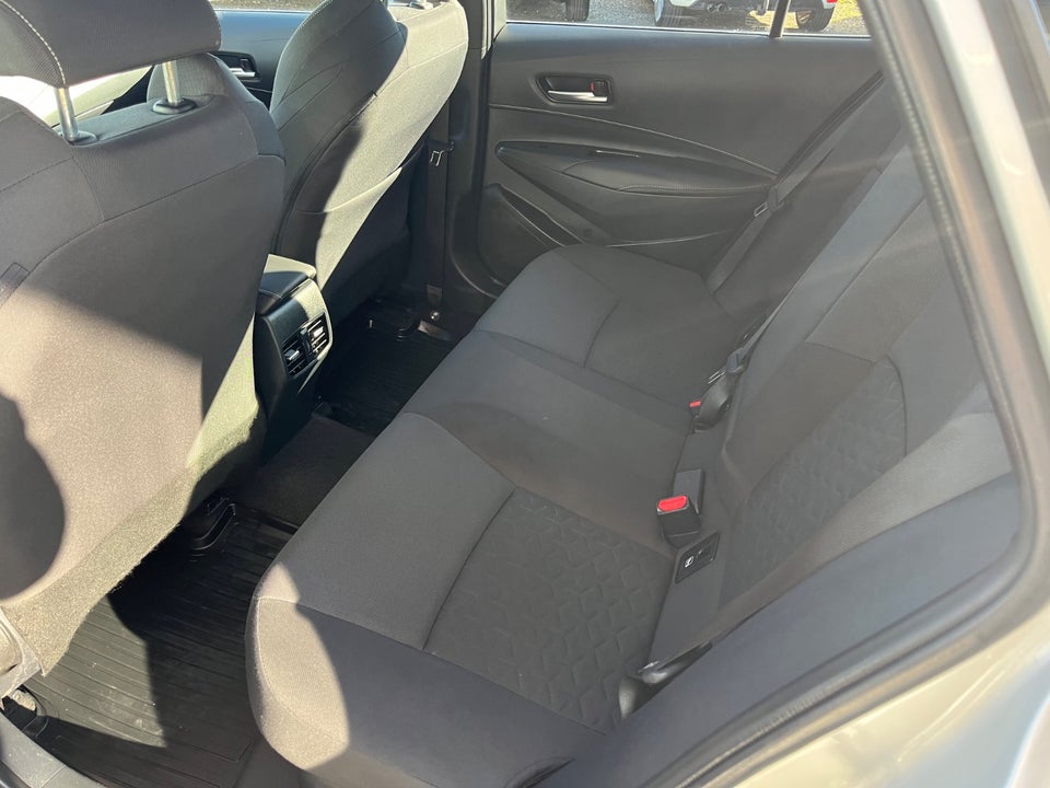 Toyota Corolla 1,8 Hybrid H3 Design Touring Sports MDS 5d