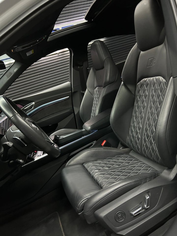 Audi e-tron 55 S-line Sportback quattro 5d