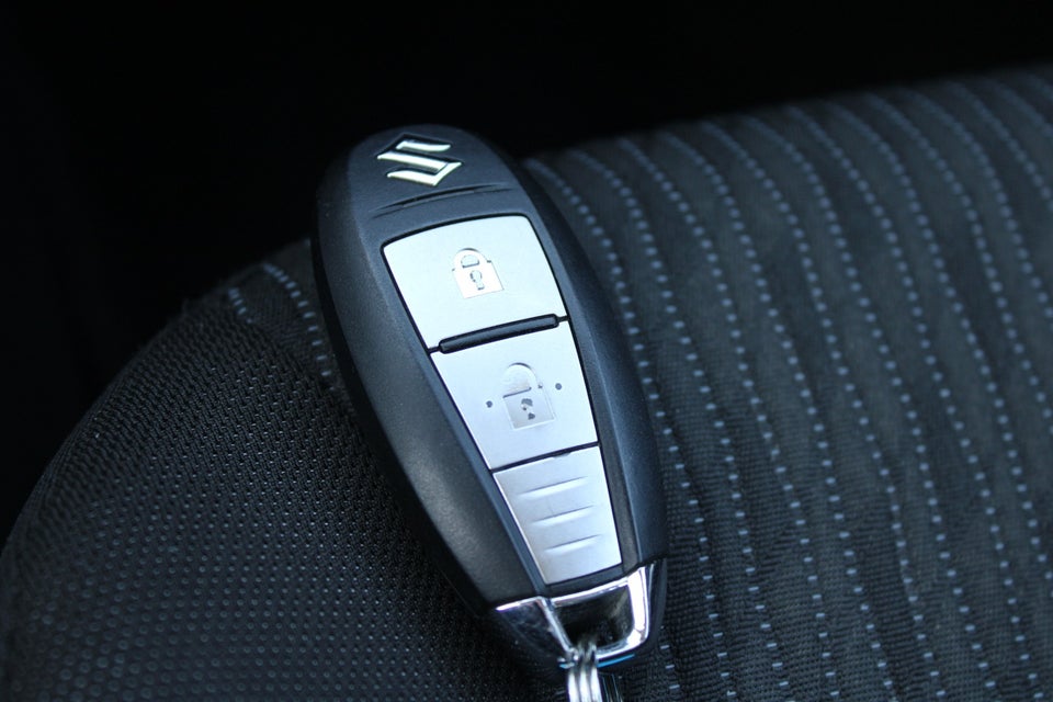 Suzuki Baleno 1,0 Boosterjet Exclusive 5d