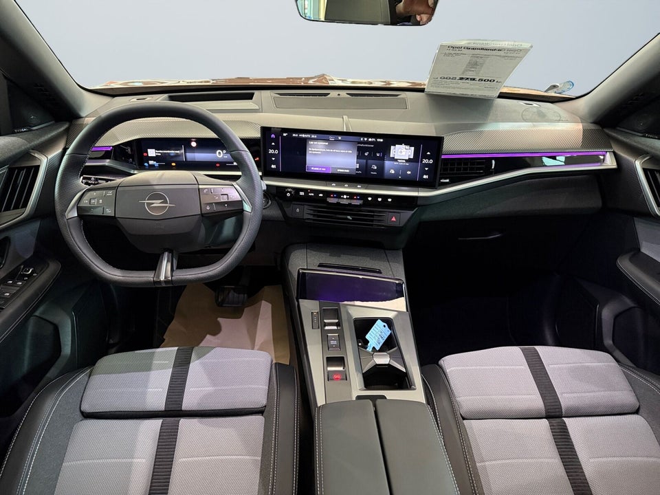 Opel Grandland-e 73 GS 5d