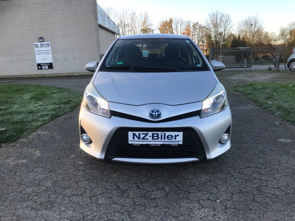 Toyota Yaris 1,5 Hybrid H2 Touch CVT 5d