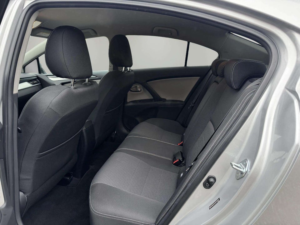 Toyota Avensis 1,8 VVT-i T1 4d