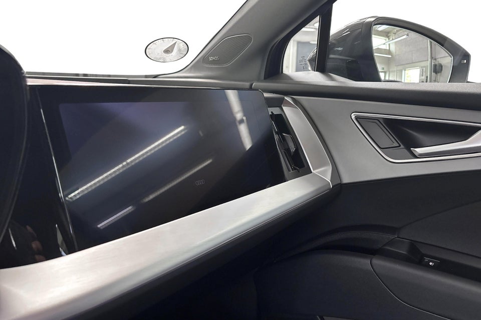 Audi Q4 e-tron performance 5d
