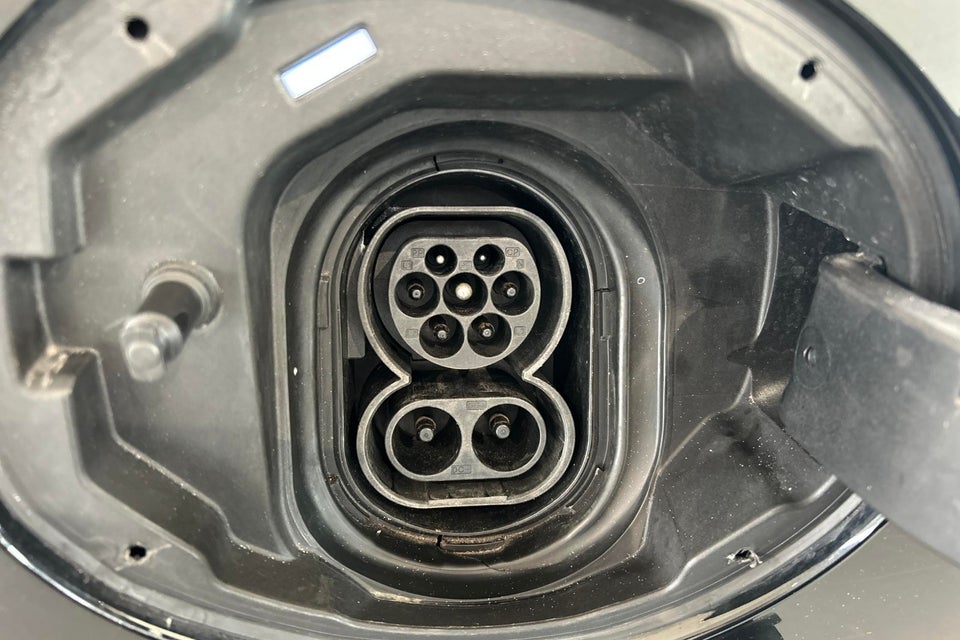 MINI Cooper SE Essential 3d