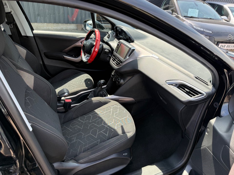 Peugeot 2008 1,2 VTi 82 Access 5d
