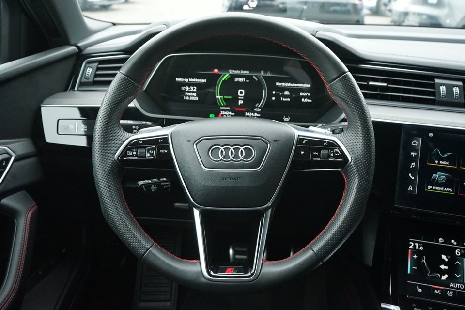 Audi Q8 e-tron 55 S-line Black Style quattro 5d
