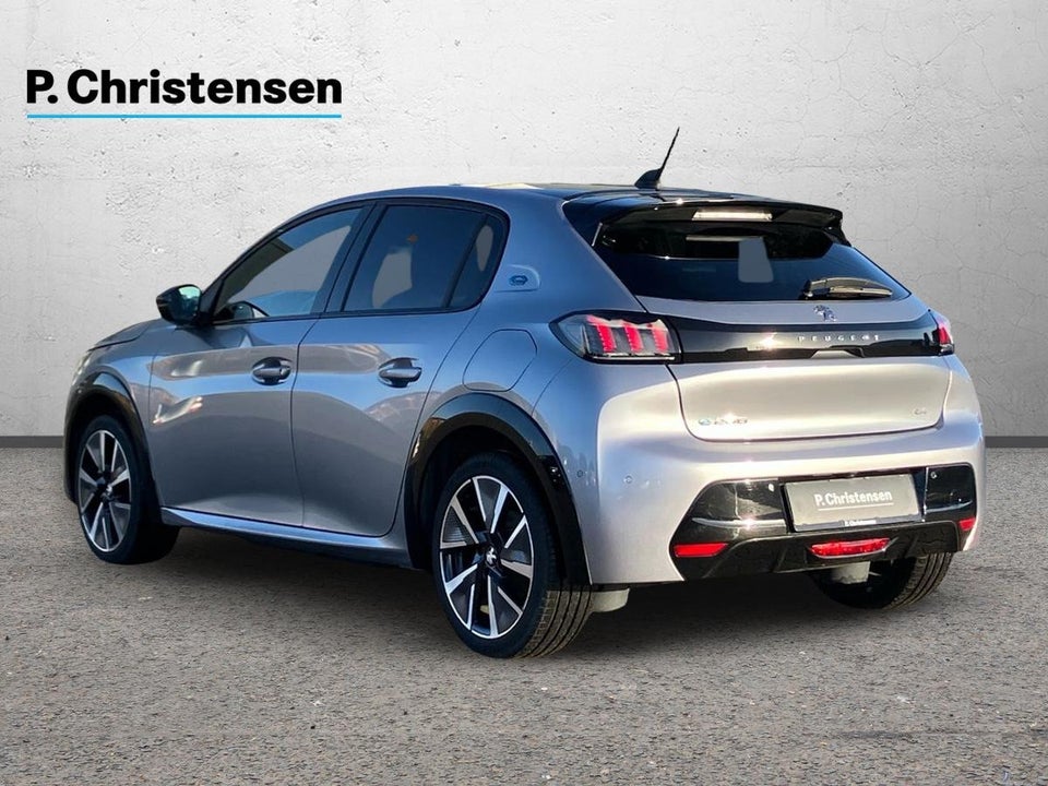 Peugeot e-208 50 GT Sky 5d