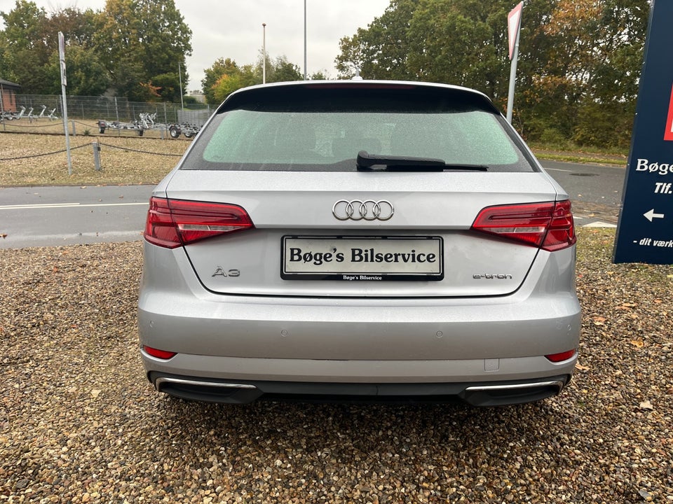 Audi A3 1,4 e-tron Sportback S-tr. 5d