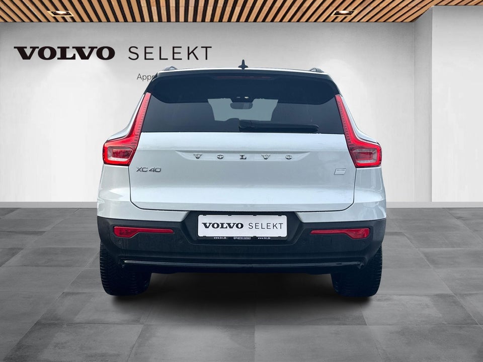 Volvo XC40 ReCharge Extended Range Plus 5d