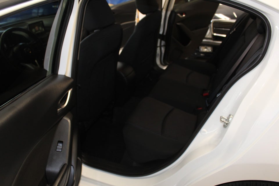 Mazda 3 1,5 SkyActiv-G 100 Vision 4d