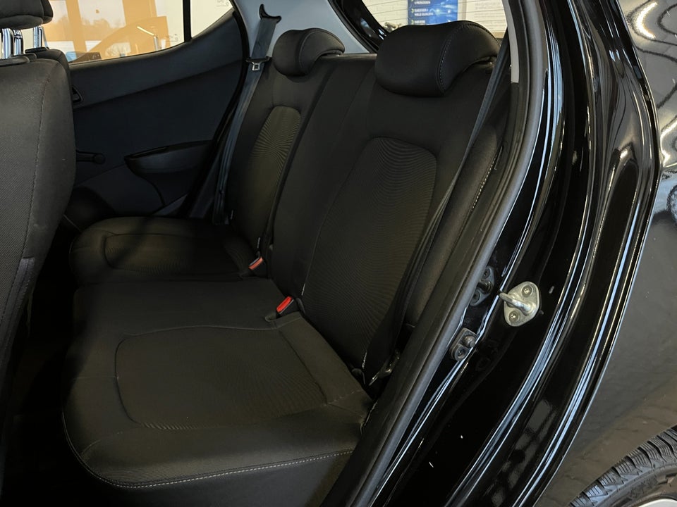 Hyundai i10 1,0 Premium 5d