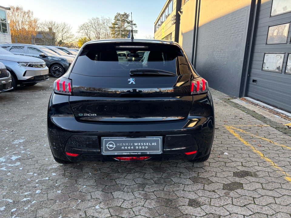 Peugeot e-208 50 Allure 5d