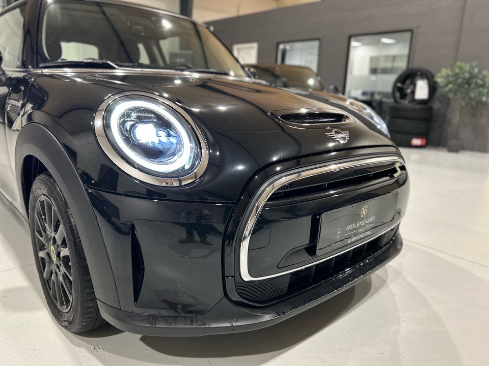 MINI Cooper SE Classic Trim 3d