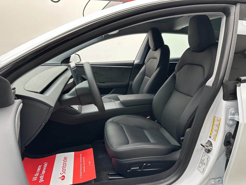 Tesla Model 3 Long Range AWD 4d