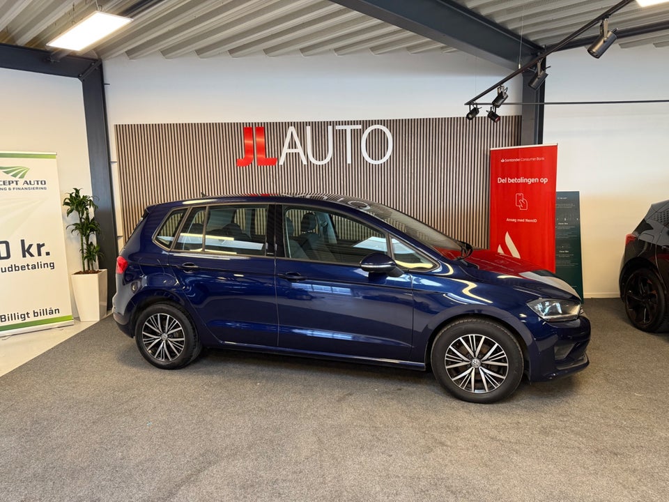 VW Golf Sportsvan 1,6 TDi 110 Allstar BMT 5d