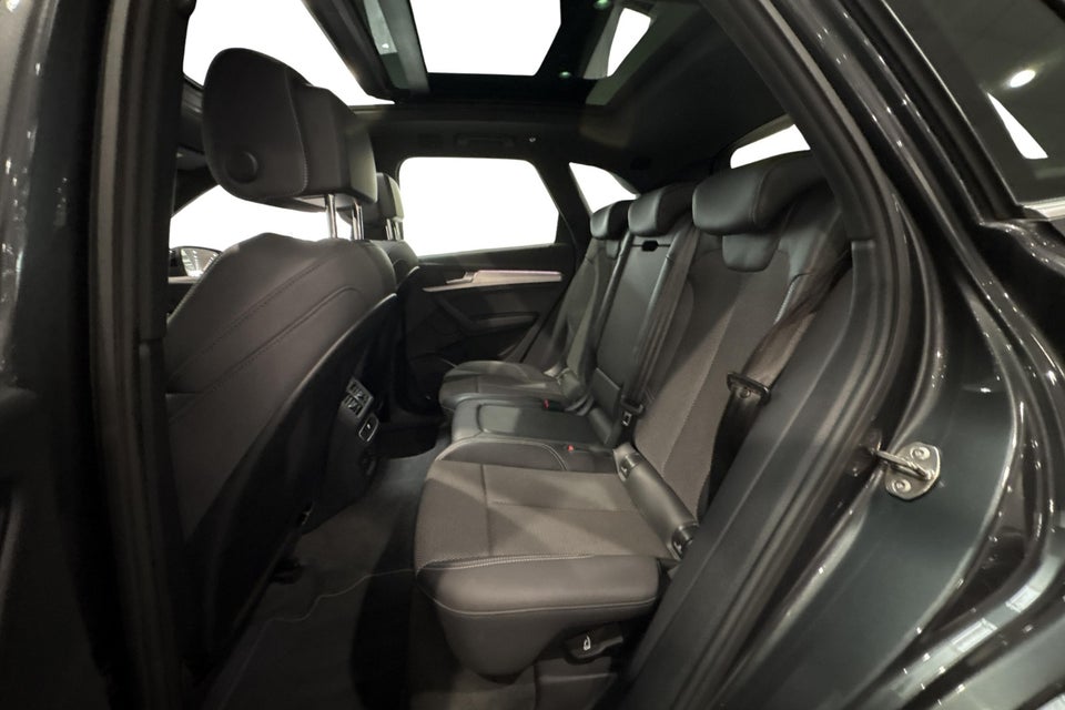 Audi Q5 50 TFSi e S-line quattro S-tr. 5d