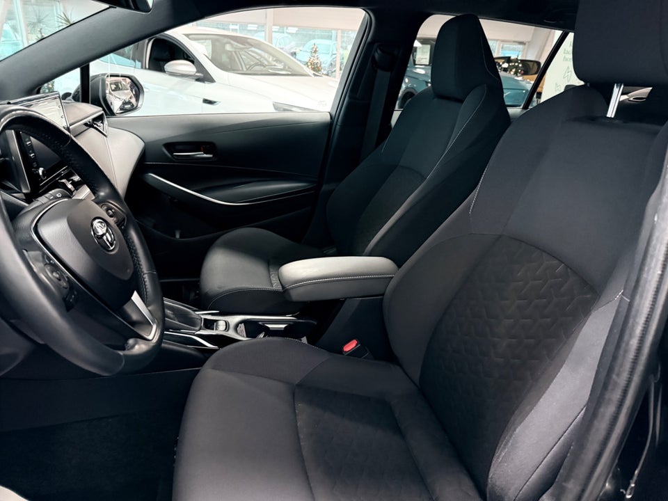 Toyota Corolla 1,8 Hybrid H3 Smart Touring Sports MDS 5d