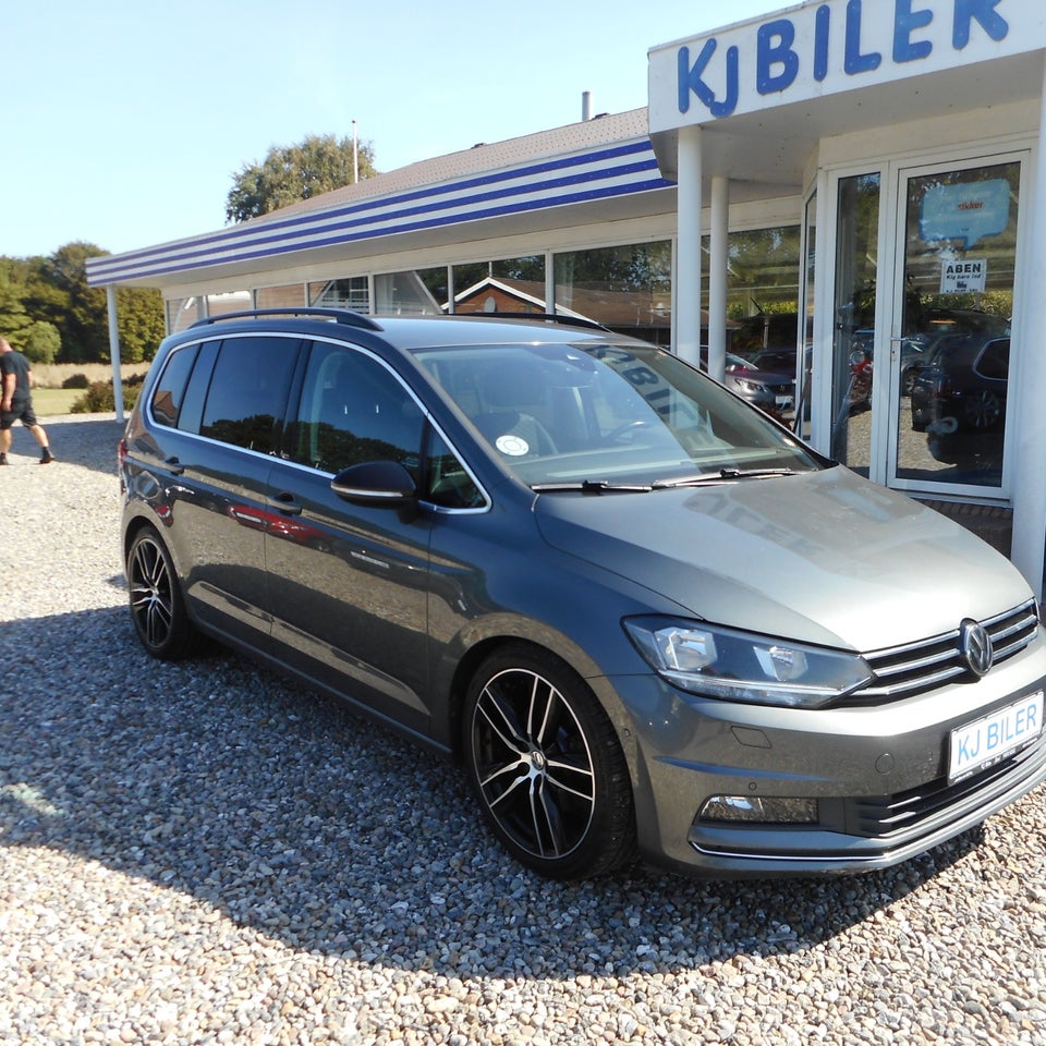 VW Touran 1,6 TDi 115 IQ.Drive DSG 7prs 5d