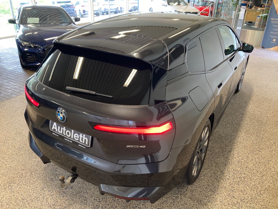 BMW iX xDrive40 Sport 5d