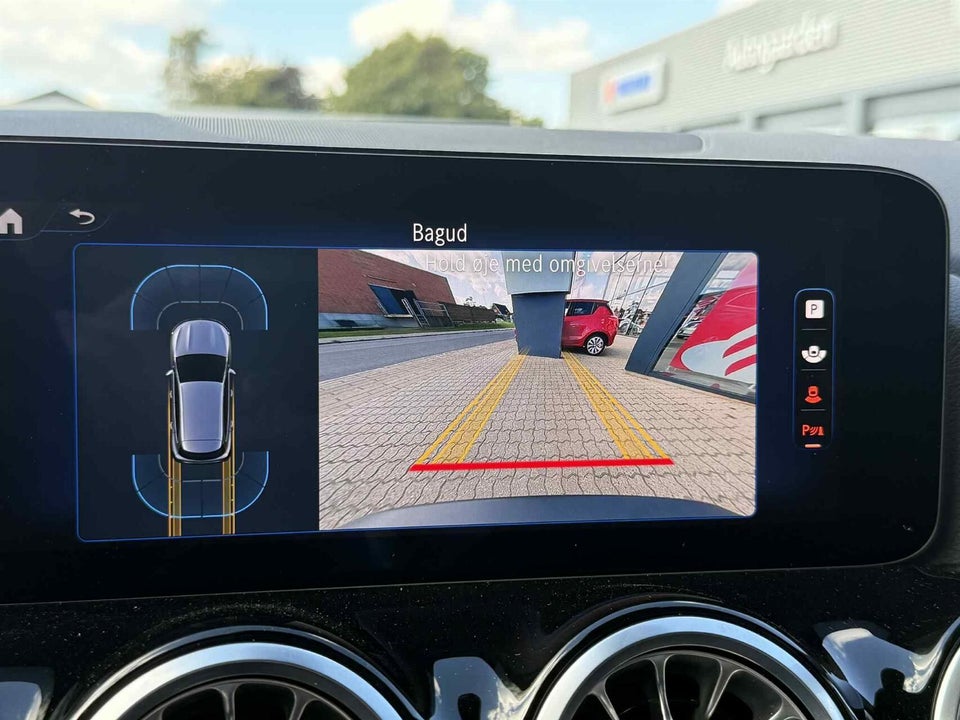 Mercedes EQA300 Progressive 4Matic 5d