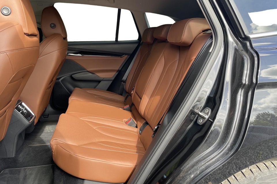 Skoda Enyaq 80x iV ecoSuite 5d