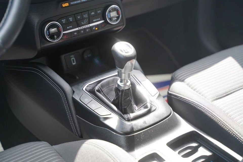 Ford Focus 1,0 EcoBoost mHEV Titanium 5d