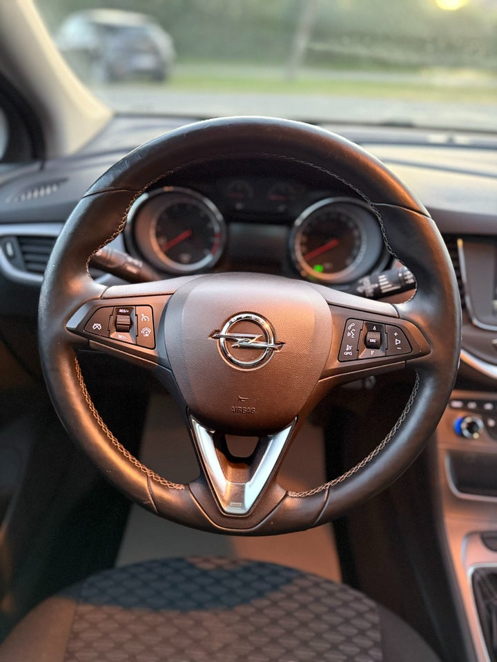 Opel Astra 1,4 T 150 Enjoy 5d