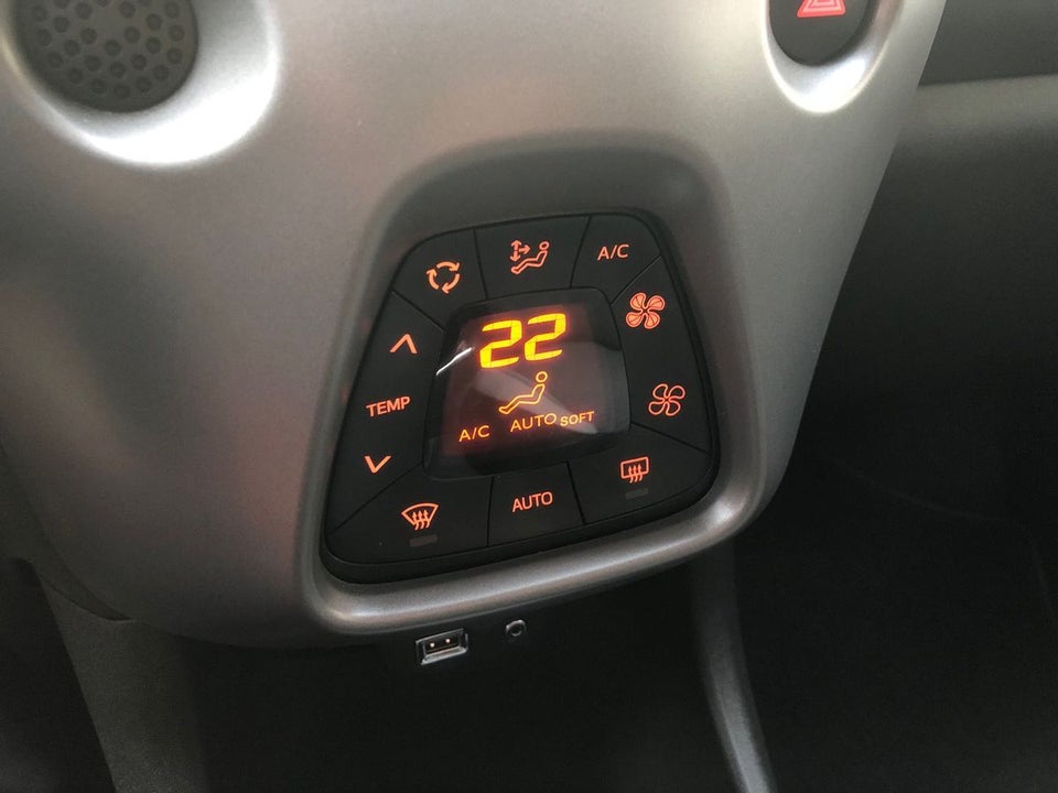 Toyota Aygo 1,0 VVT-i x-pression 5d