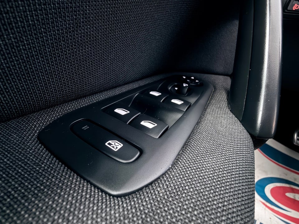 Peugeot 308 1,5 BlueHDi 130 Allure Grand 5d