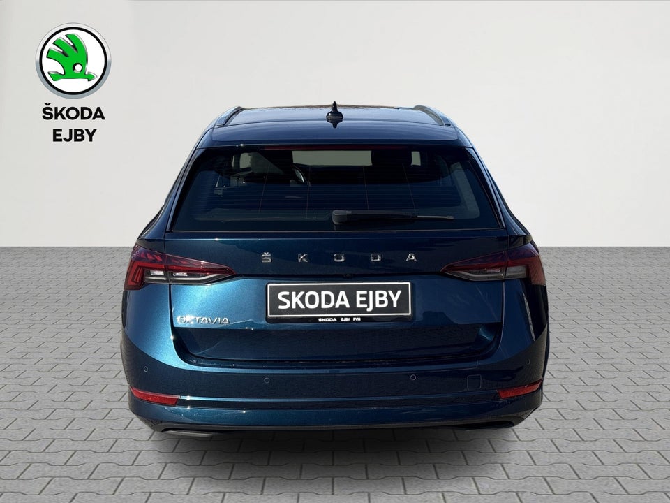 Skoda Octavia 2,0 TDi 150 Business Executive Combi DSG 5d