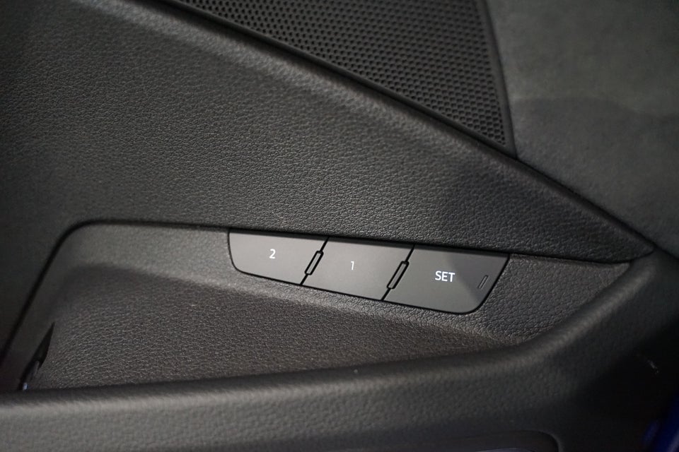 Audi Q8 e-tron 55 S-line quattro 5d