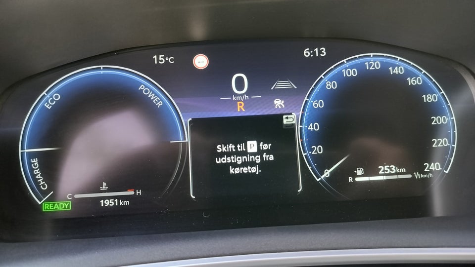 Toyota Corolla Cross 1,8 Hybrid Style Comfort CVT 5d