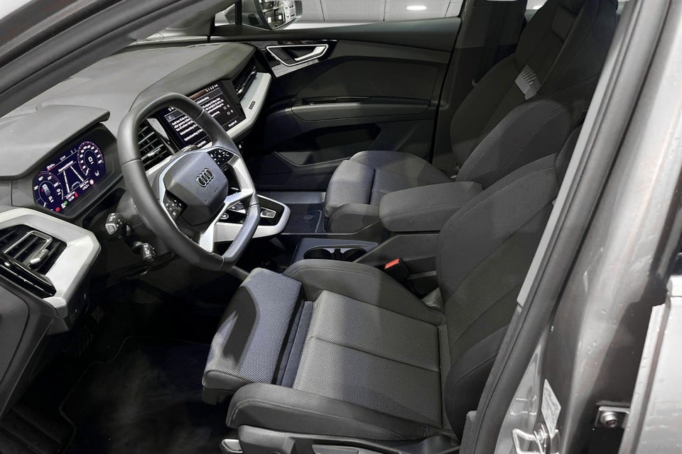 Audi Q4 e-tron 45 Progress 5d