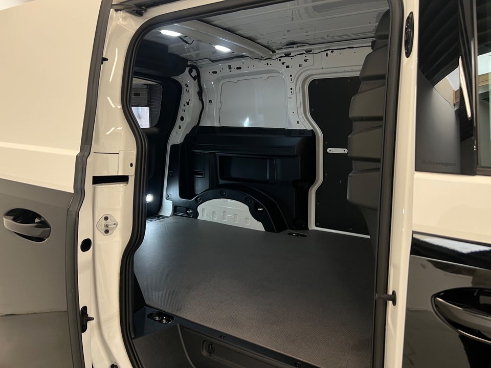 VW ID. Buzz 77 Cargo
