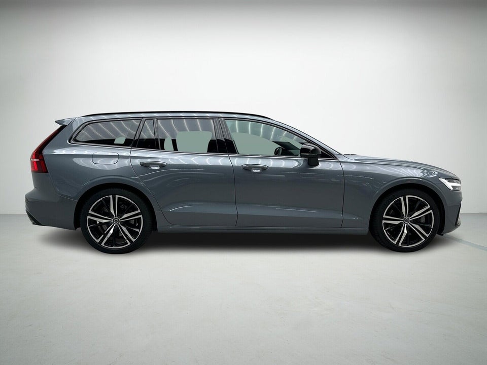 Volvo V60 2,0 T6 ReCharge R-Design aut. AWD 5d