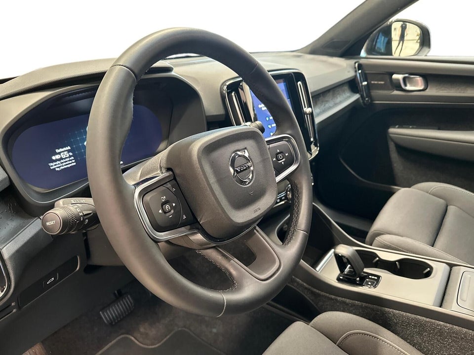 Volvo EX40 Twin Performance Ultra Black Edition 5d