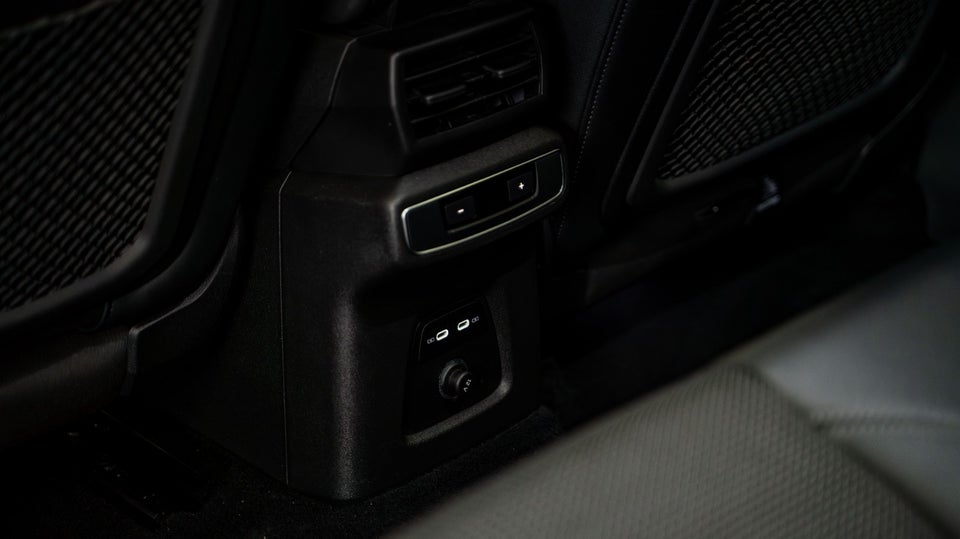 Audi Q4 e-tron 40  5d