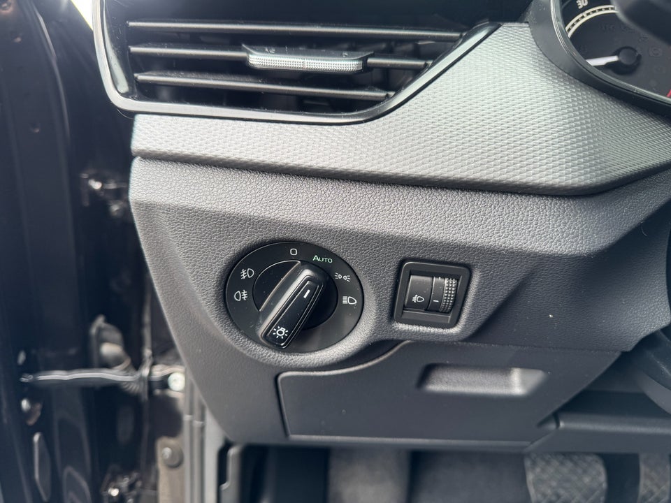 Skoda Scala 1,0 TSi 110 Dynamic DSG 5d