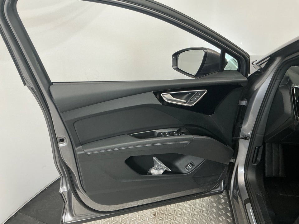Audi Q4 e-tron 40 Attitude S-line 5d