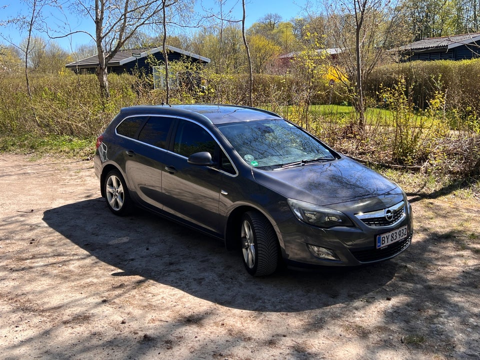 Opel Astra 1,4 T 140 Sport Sports Tourer 5d