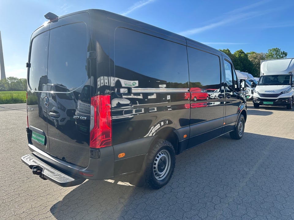 Mercedes Sprinter 317 2,0 CDi A1 Kassevogn aut. RWD